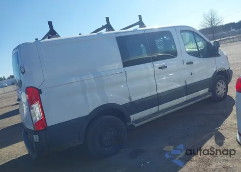 2018 Ford Transit-250 z USA, uszkodzony, nr VIN 1FTYR1ZM6JKA46944